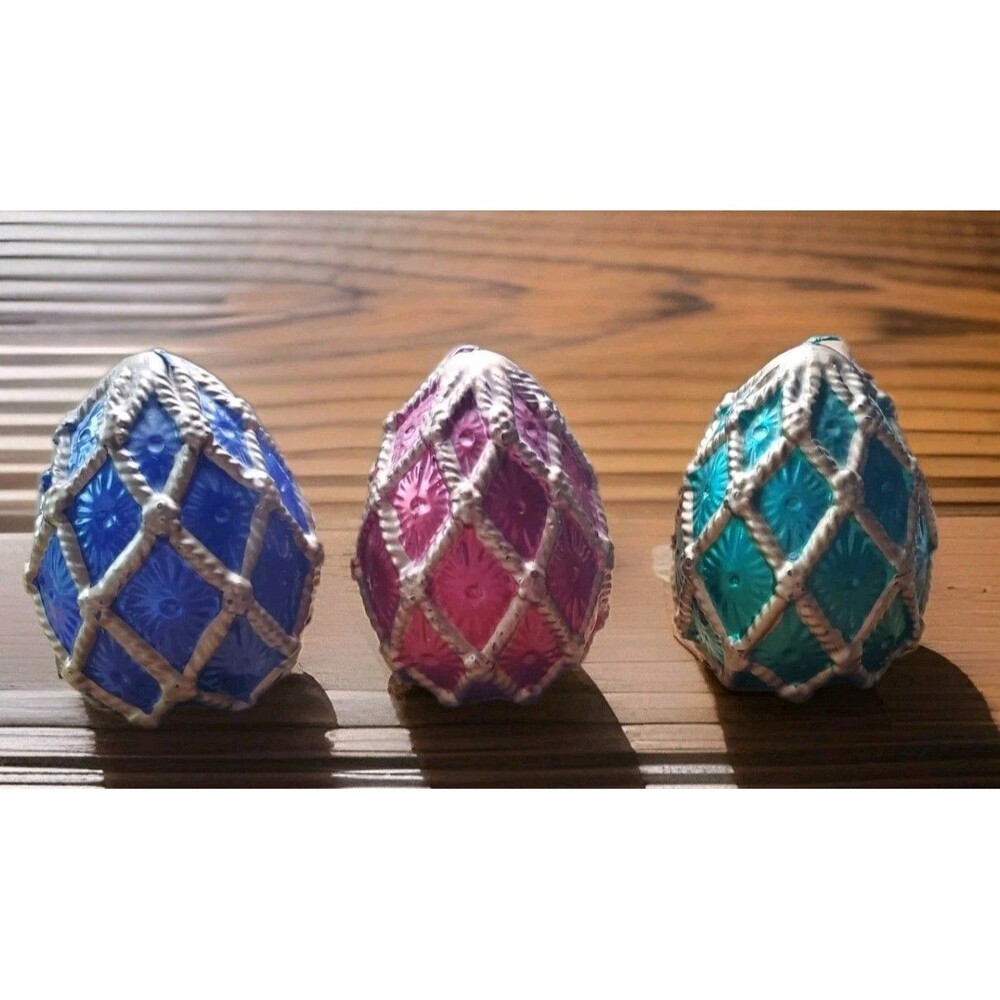 RARE Set of 3 Two's Company Vintage Style Egg Candles